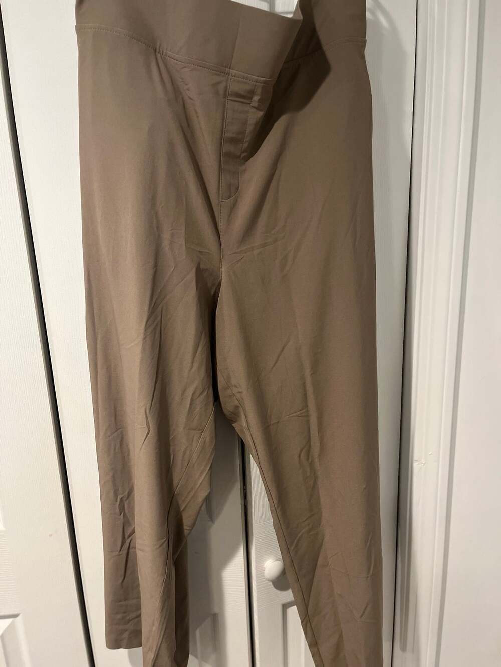 Kirkland active pants. NWT